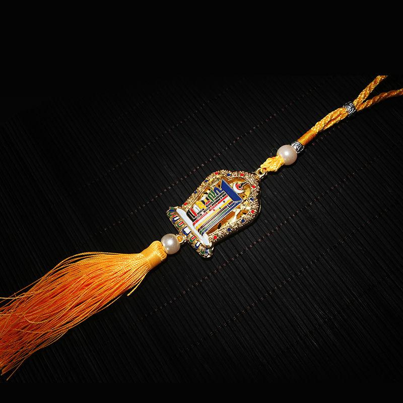 

Handicraft Tibetan Car Pendant Silk Keychain Retro Statue Car Keyring Creative Men Women Trinket Gift Home Decoration Pendant бордовый