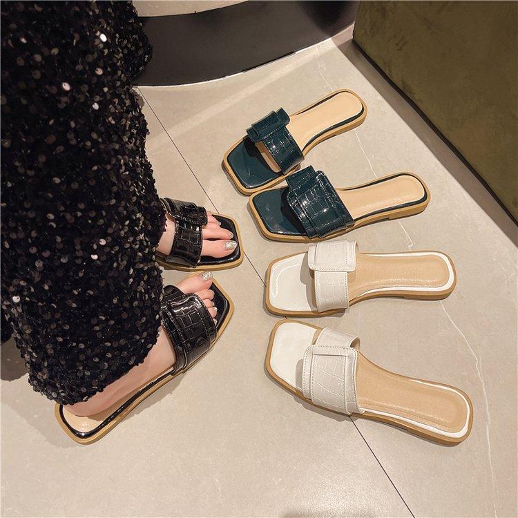 

Стиль пятна хорошо подобран, вождение роскошного автомобиля с известными часами квадратной формы и низким каблуком из полиуретана (менее 3 см) резина дышащая 35 зелёный