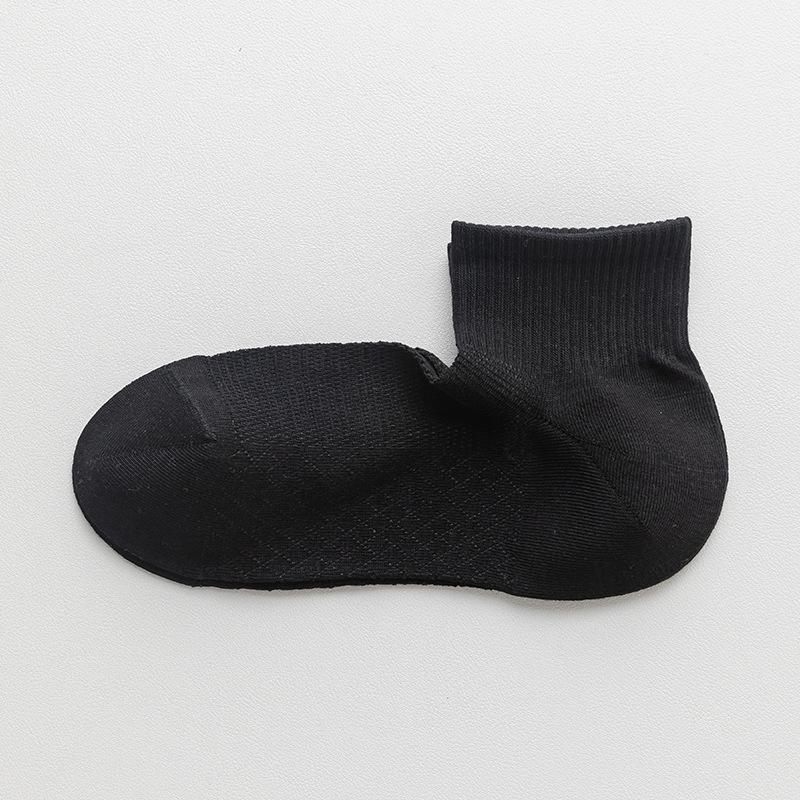 Men's Summer Thin Solid Color Sweat-absorbing and Odor-proof Short Socks Breathable Thin Mesh Business Short Socks for Men