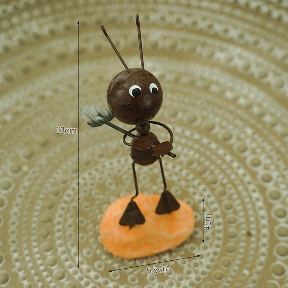 Reading Ant Metal Ant Ornament Garden Art Ant Miniature Sculpture Mini Figurine Miniature