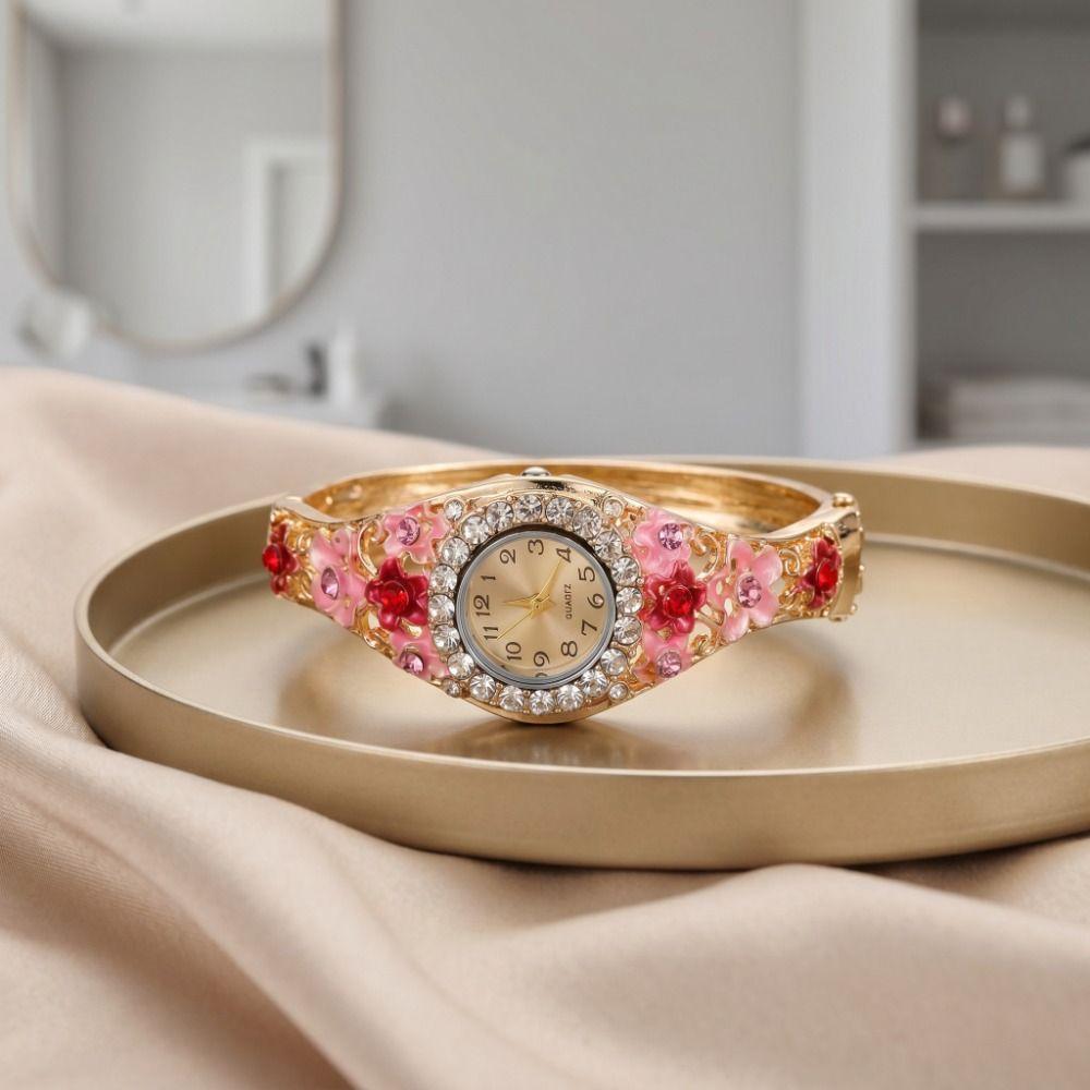 Rhinestone Bracelet Ladies Wristwatch Round Dial Quartz Watch Bracelet Watch Court Style