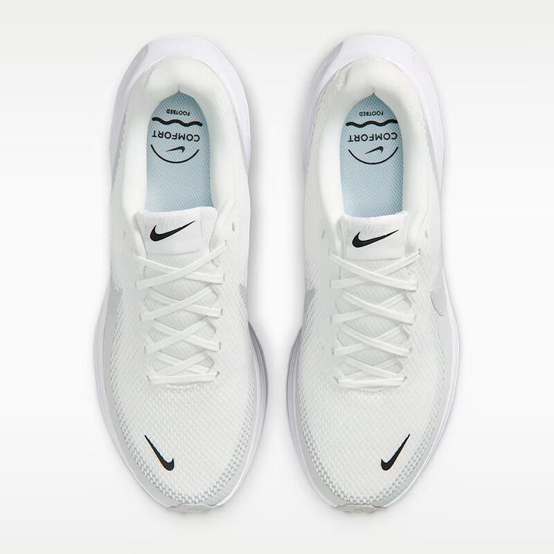 Nike Men's Revolution 8 Running Shoes