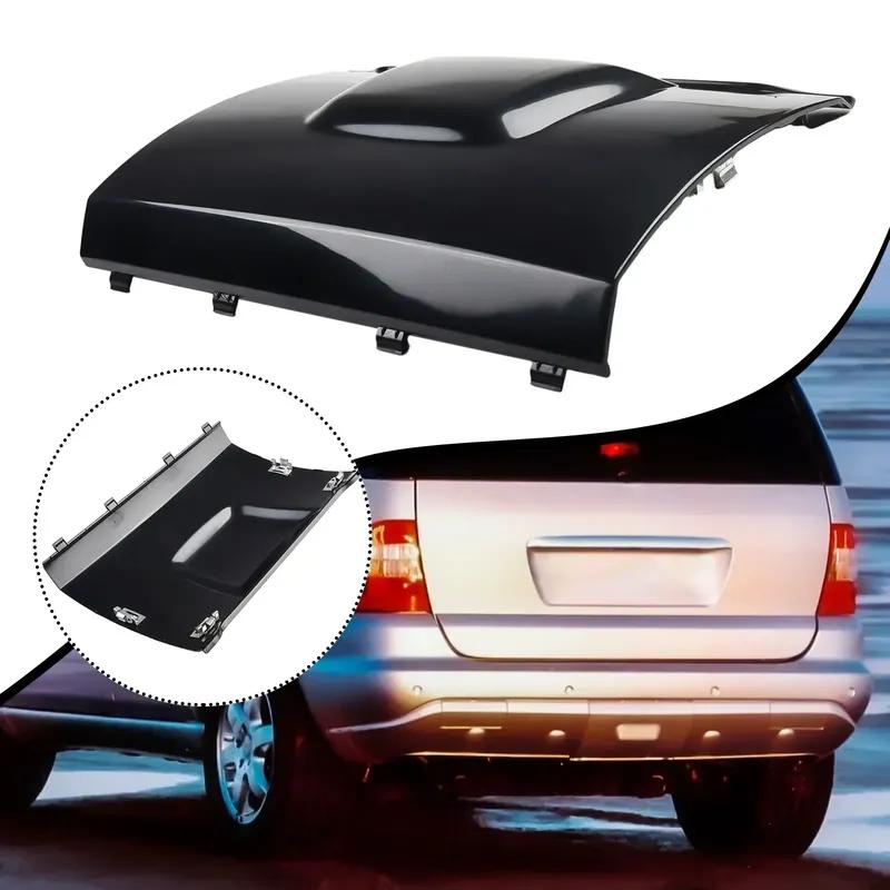 Für BENZ W163 ML320 1998-05 Autoteile Abschlepphakenabdeckung A1638801105 Schwarzer Kunststoff Heck Ersatz 1 Stück 1638801105