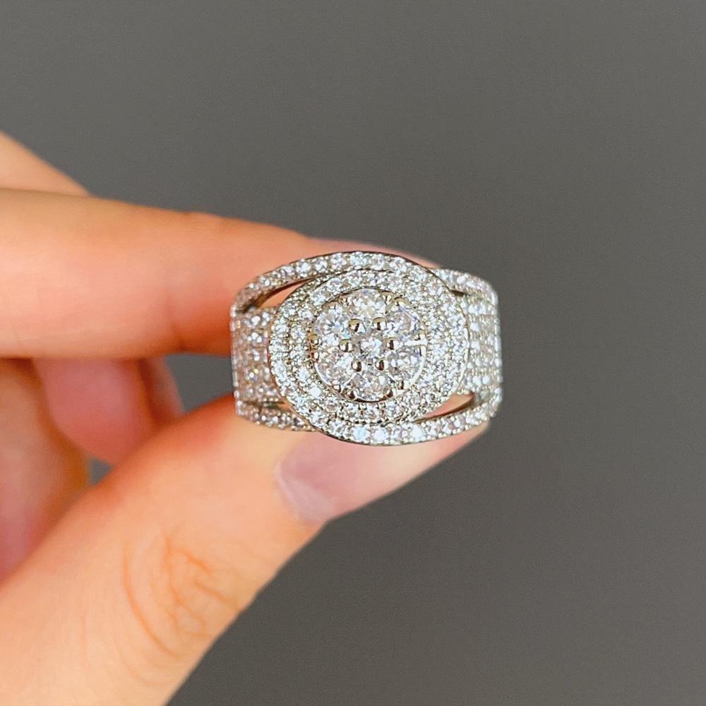 2023 Wedding Trend Women Rings Full Bling Iced Out AAA White Cubic Zircon Rings Luxury Fashion Engagement Jewelry Anillos