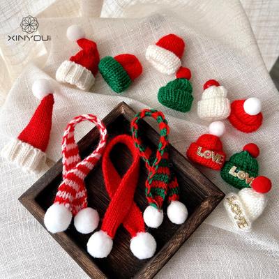 Mini Bouteille de Vin Poupée de Noël Marionnette à Doigt avec Écharpe et Chapeau - Cadeau de Décoration DIY