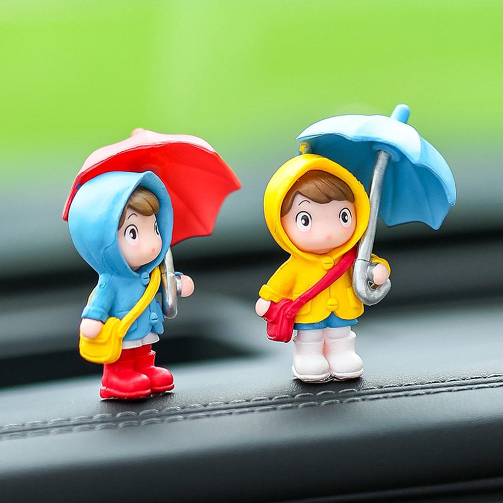 4 Stück Niedliches Regenschirm-Paar Auto-Innendekoration Actionfiguren Auto-Rückspiegel Armaturenbrett-Ornamente Geschenk Mini-Zubehör