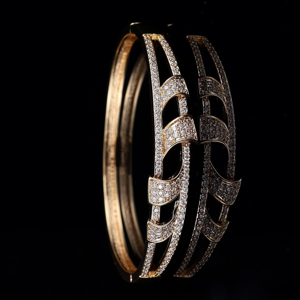 Light Luxury Women's Style High-end Stone Fashion Versatile Bracelet