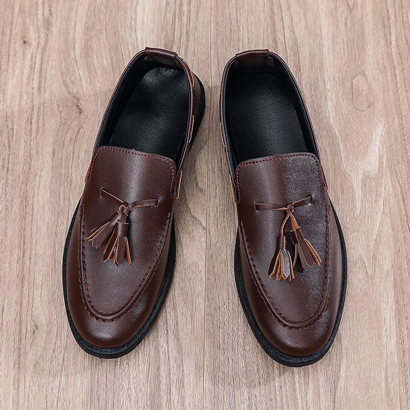 

Мужская кожаная обувь черная британское лето дышащая остроносая мужская кожаная обувь мужская универсальная для молодых студентов черная обувь 44