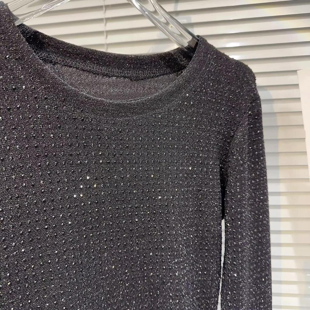 Übergröße Strass T-Shirt mit geschwungenem Saum für den Herbst