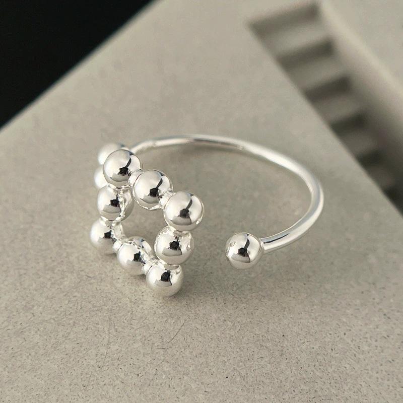 Adjustable Minimalist Square Hollow Ring for Women - Fashionable Niche Design, Versatile Open Finger Accessory Open Adjustable