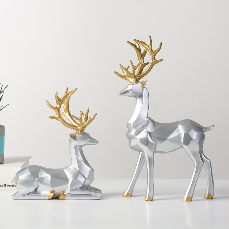 Modern Nordic Origami Elk Ornament for Living Room Decor and Housewarming Gift