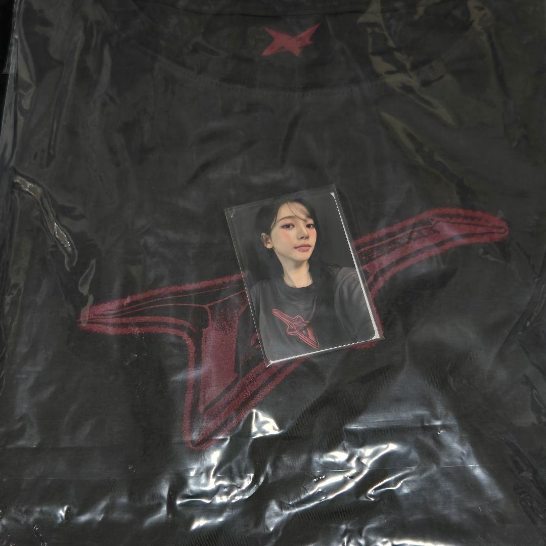 

[Б/У] Футболка с длинным рукавом aespa Korea RichMan с торговой карточкой, Карина