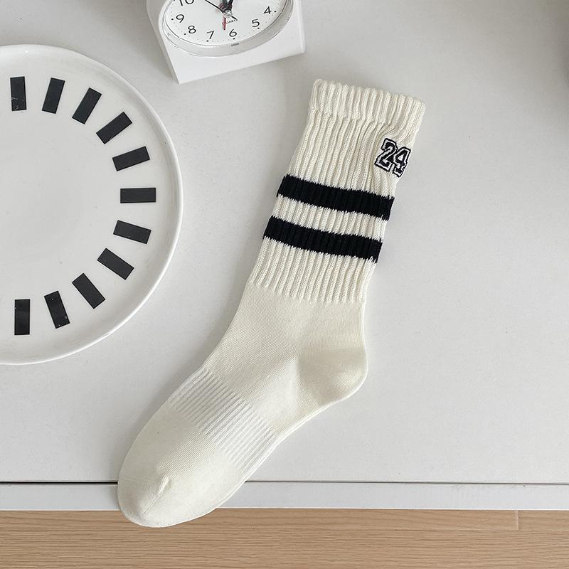 

Women s Autumn and Winter Mid-calf School Style Double-bar Striped Digital Long-calf Sports Socks 1 pair белый