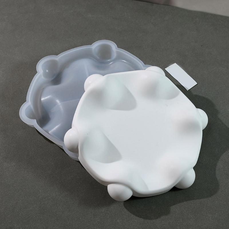 Round Shaped Jewelry Holder Plate Mold Sturdy Silicone Epoxy Resin Tray Mold with Curved Brim for Unique Craft Projects