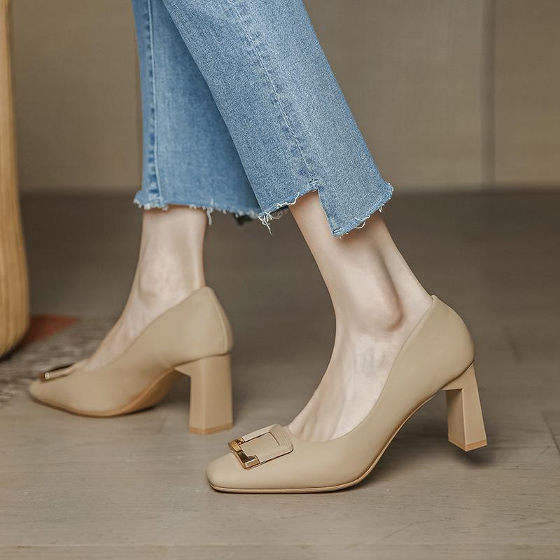 

thick heel square head high heels women s medium heel light mouth single shoes temperament French celebrity gentle square buckle simple nude evening 40 хакі