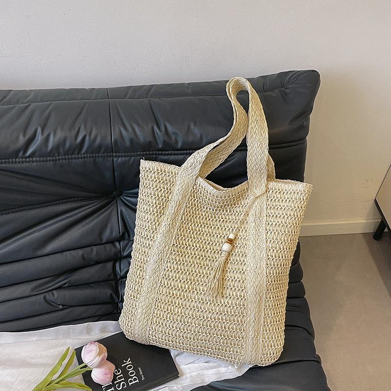 Summer beautiful casual new woven popular portable niche large capacity shoulder underarm hand bag