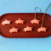 10pcs Temperature Reminder Roast Pig Ornament Color Changing Rearview Mirror Decoration  Girl