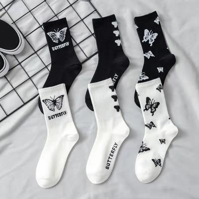 5/6 Paar Damen Kniestrümpfe Set in Schwarz und Weiß mit Schmetterlingsmuster Beliebt und vielseitig Schweißabsorption