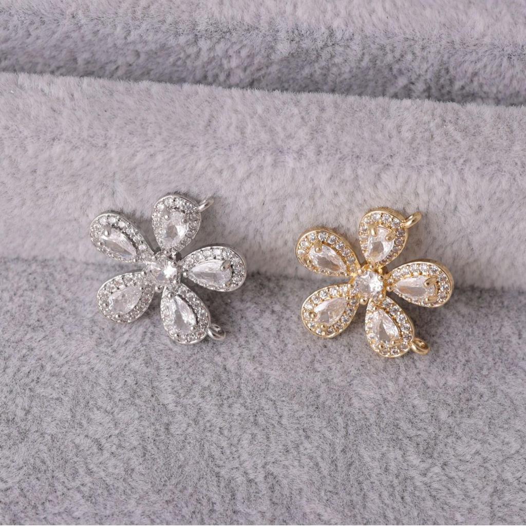 Five-Petal Flower Diamond-Studded Necklace and Earring Pendant in Gold and Silver