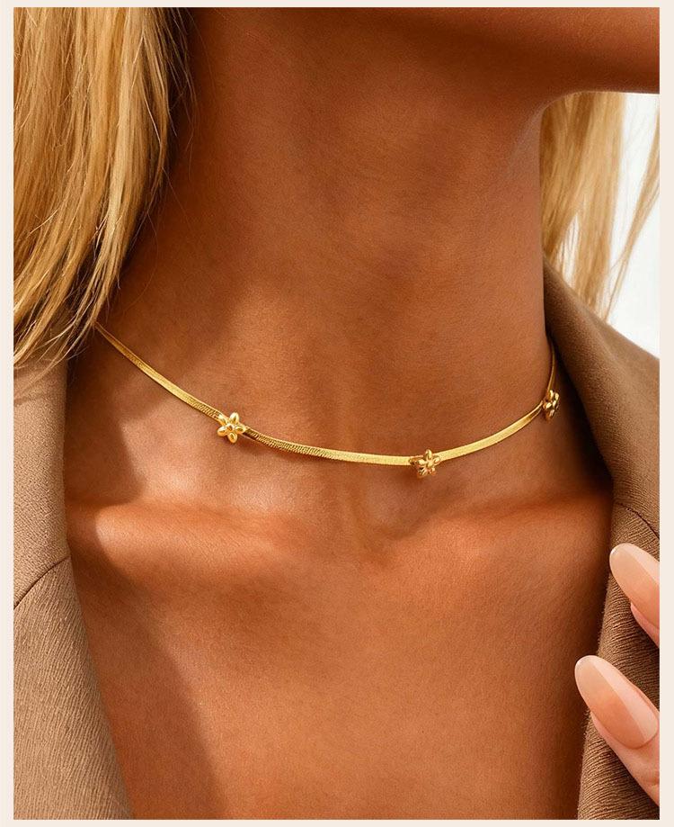 18k Gold Plated Choker Necklace for Women, Gold Plated Stainless Steel, Bowknot Heat Butterfly Collar Bone Chain Necklace