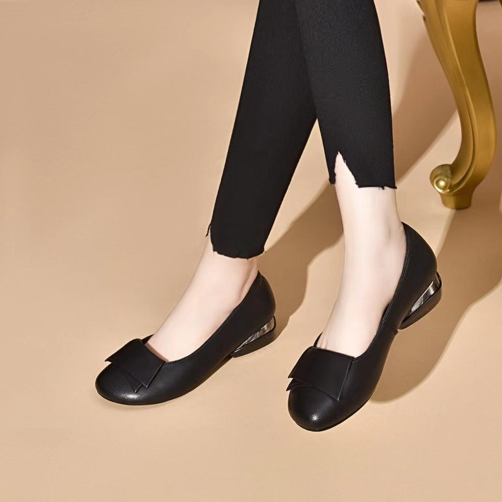 New autumn shallow single shoes women's soft-soled leather women's shoes spring flat-soled leather shoes round head shoes