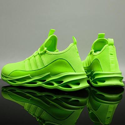 Large -size Outdoor Men's Shoes Summer New Mesh Sneakers Men's Lightweight Breathable Flying Running Shoes