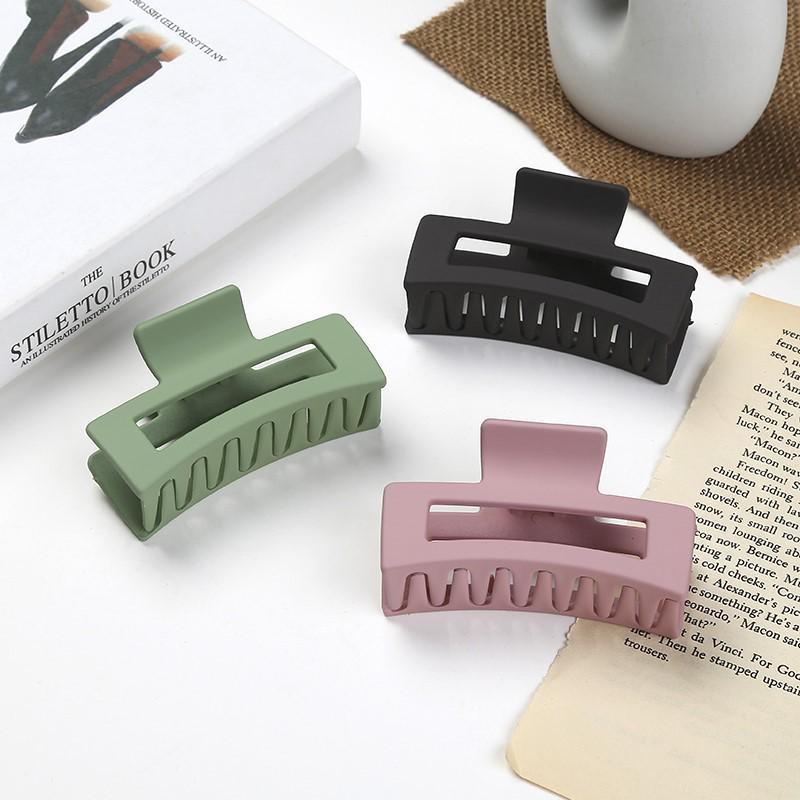High-End Frosted Solid Color Hair Clip for Women