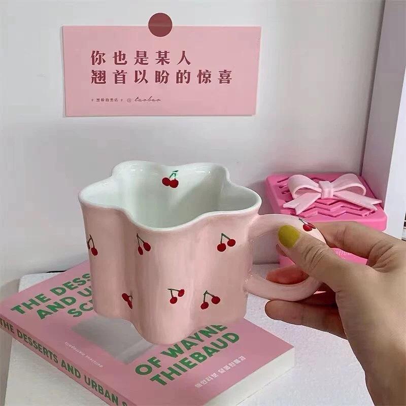 

Plum Blossom Cute Girl Ceramic Cup Creative High Value Mug Pink Cherry Water Bottle Children s Breakfast Milk Cups, 320ml 320ml розовый