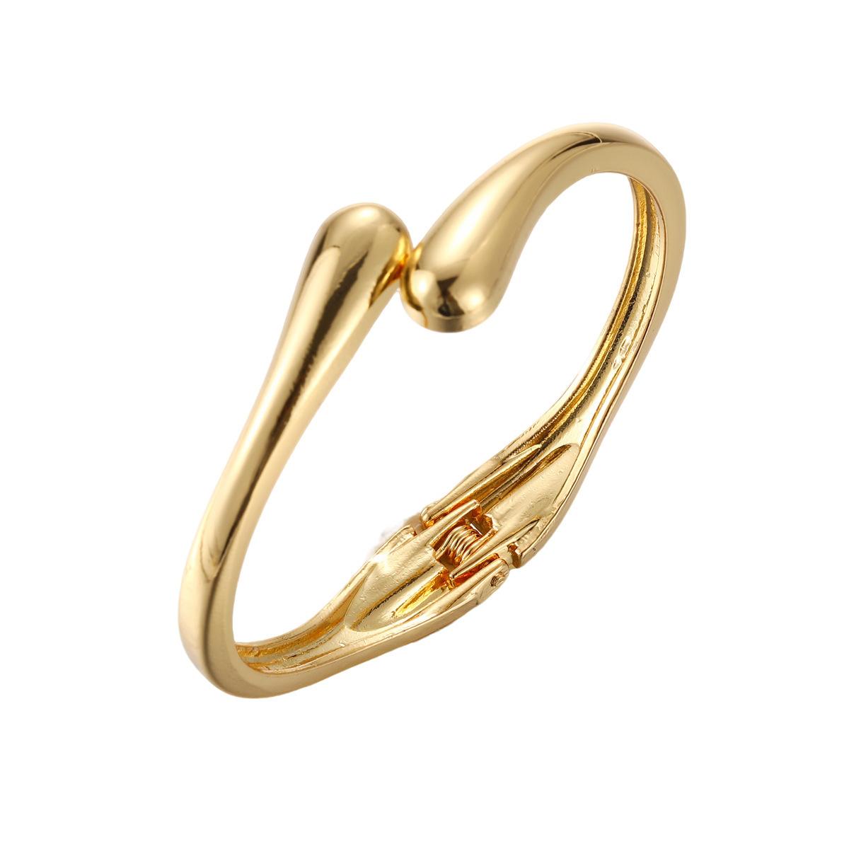 

Fashion Gold Color Smooth Bangle For Women Chunky Open Cuff Bracelet Exaggerated Metal Boho Jewelry For Party Daily Wear Gifts