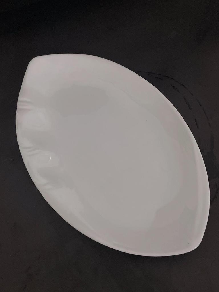 Pure White Bamboo Leaf Ceramic Oval Plate
