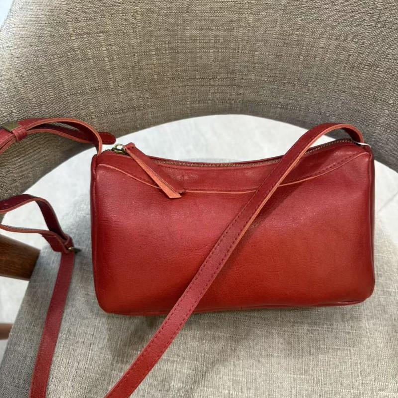 

High-end Retro Tree Cream Vegetable Tanned Cowhide Pillow Bag Women s All-matching Authentic Leather Shoulder 26x10x16CM червоний