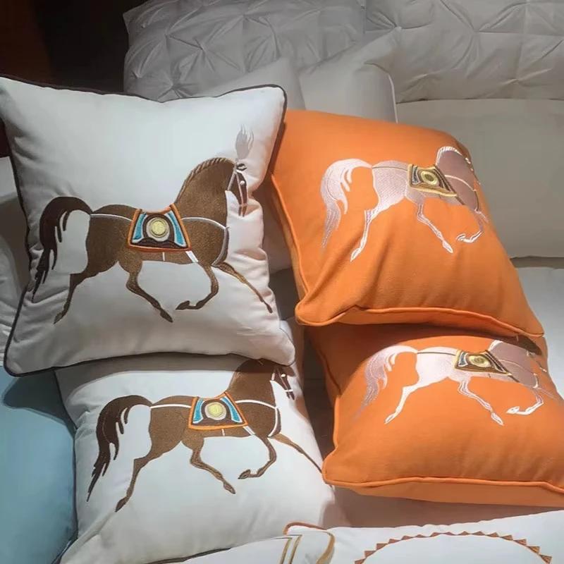 30x50cm 45x45cm Zierkissen Stickerei Kissenbezug Pferd Orange Farbe Luxus Weiß Farbe Sofakissen Ohne Füllung