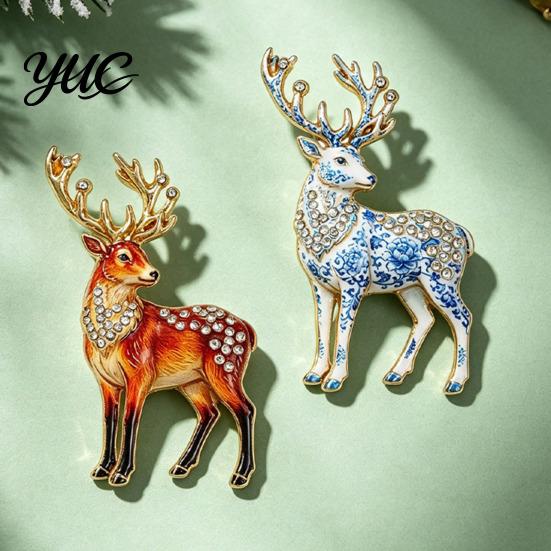 Blazers Rhinestone Brooch Christmas Reindeer with Rhinestones, Animal Lapel Pin for Women Elk Men, Dresses Scarves Jewelry Accessory Weddings Parties