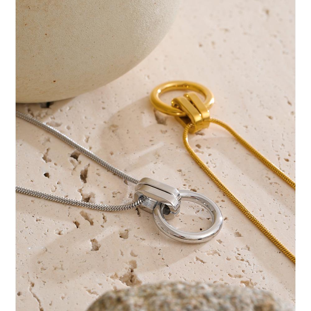 Eetit Popular Stainless Steel Round Pendant Fashion Necklace Gold & Platinum PVD Plated Basic Jewelry Accessories Waterproof