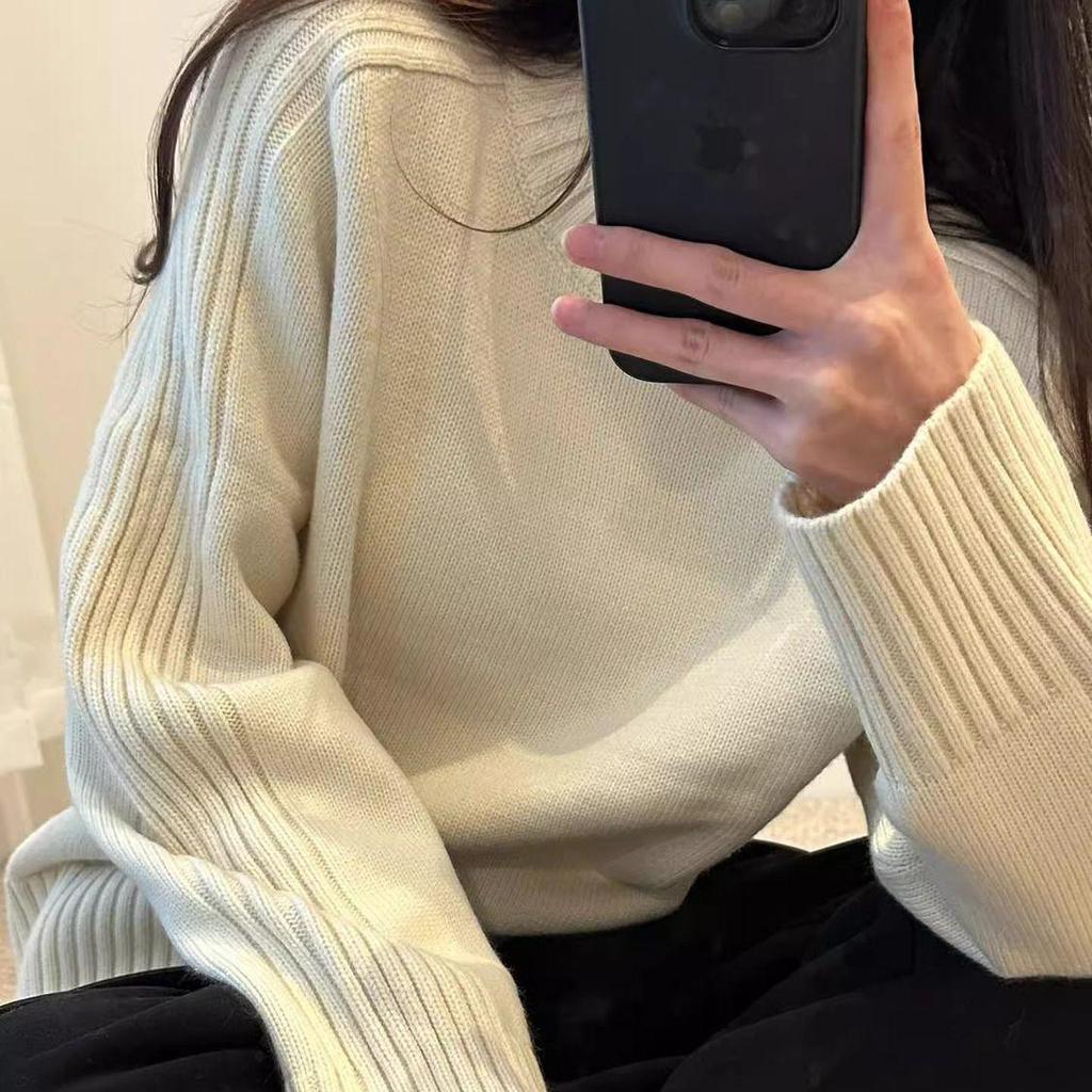 2024 Autumn/Winter Women's Korean Style Ribbed Knit Pullover Sweater - Round Neck, Loose Fit, Versatile Outerwear.