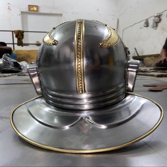 Maschera Imperiale Romana Medievale in Ottone Fatta a Mano Elmo da Cavalleria. per accessorio Cosplay