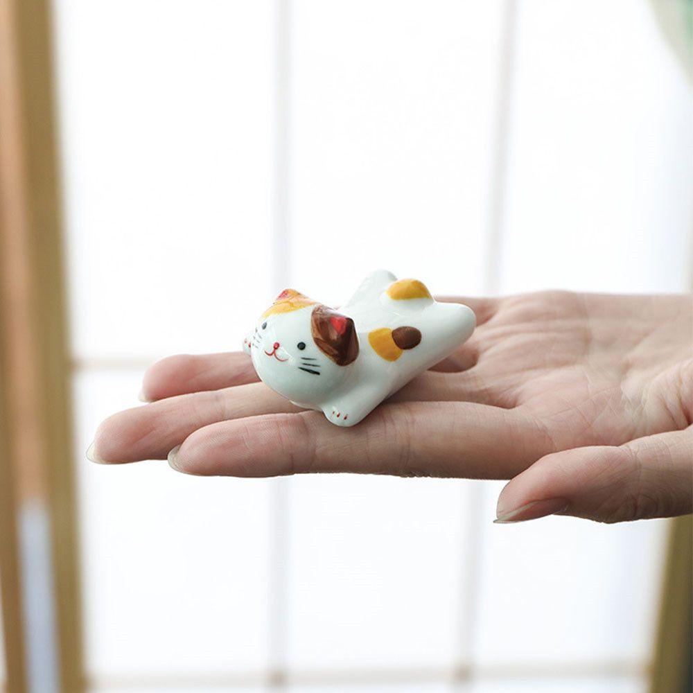 Fine Design Japanese Style Kitchen Cookware Tools Cat Shape Chopsticks Holder Stand Chopstick Rack