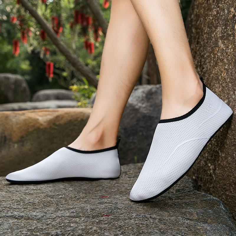 Fashion Diving Shoes Women Aqua Shoes Men Beach Swimming Water Sport Socks Barefoot Sneaker Fitness Dance Swim Surfing Snorkeling Shoe