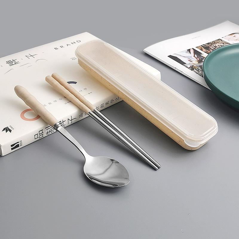 Set di posate ecologiche in paglia di grano: Cucchiaio, Forchetta e Bacchette in Giunto di Bambù - Ideali per Viaggio, Casa, Hotel o come Regalo.