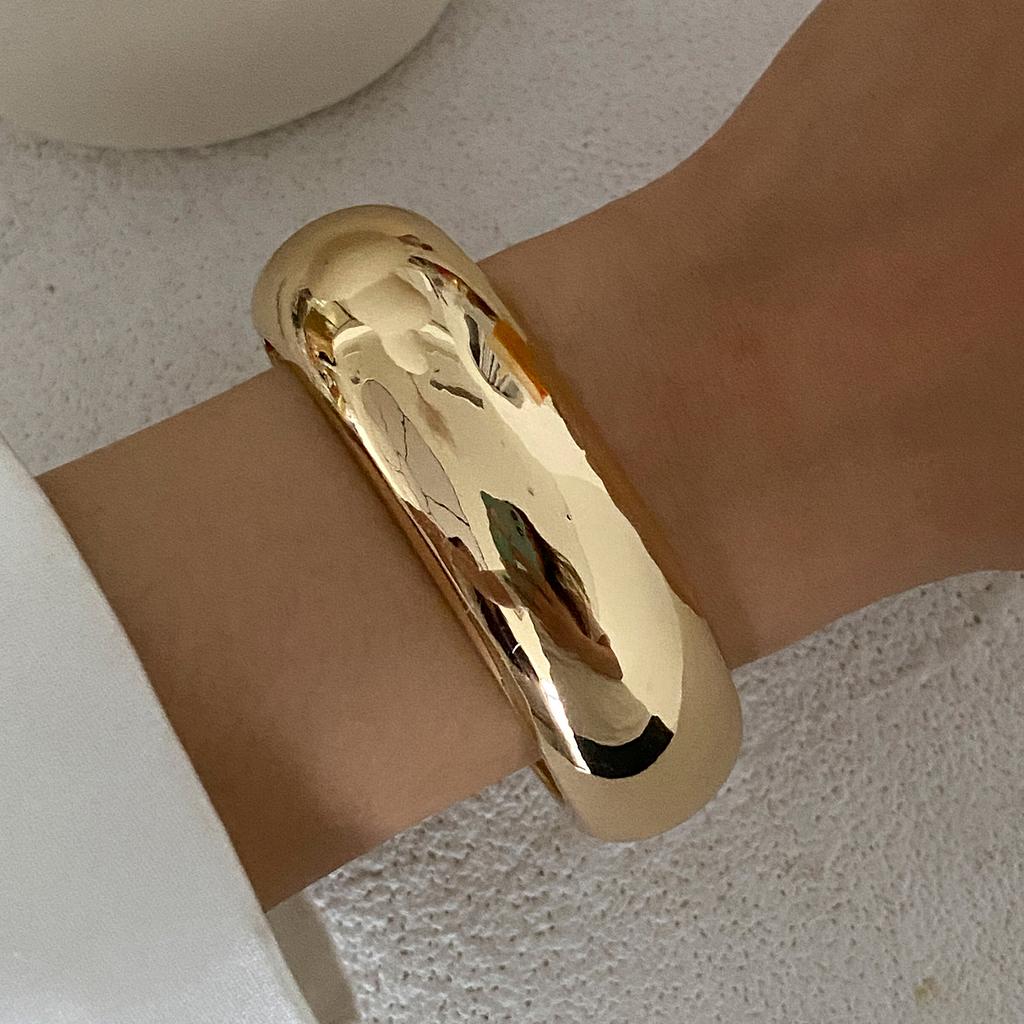 Ingemark 2026 Trendy Irregular Thick Resin Bangle Bracelets for Women Vintage Unique Wide Cuff Bracelet Party Beach Jewelry