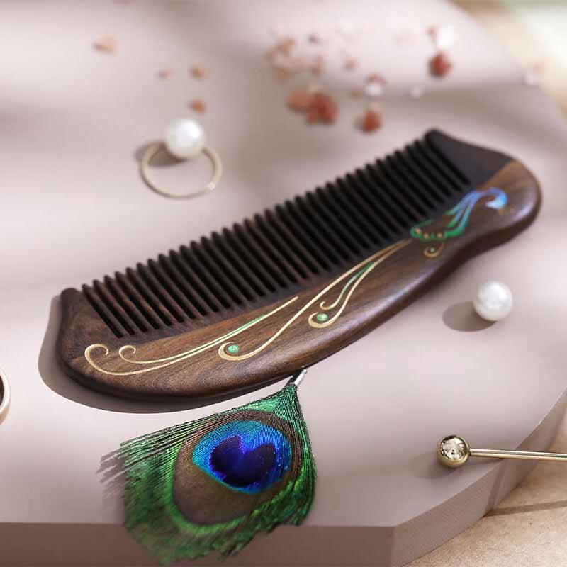 Carpenter Tan Peacock Feather II Wooden Comb Gift Set