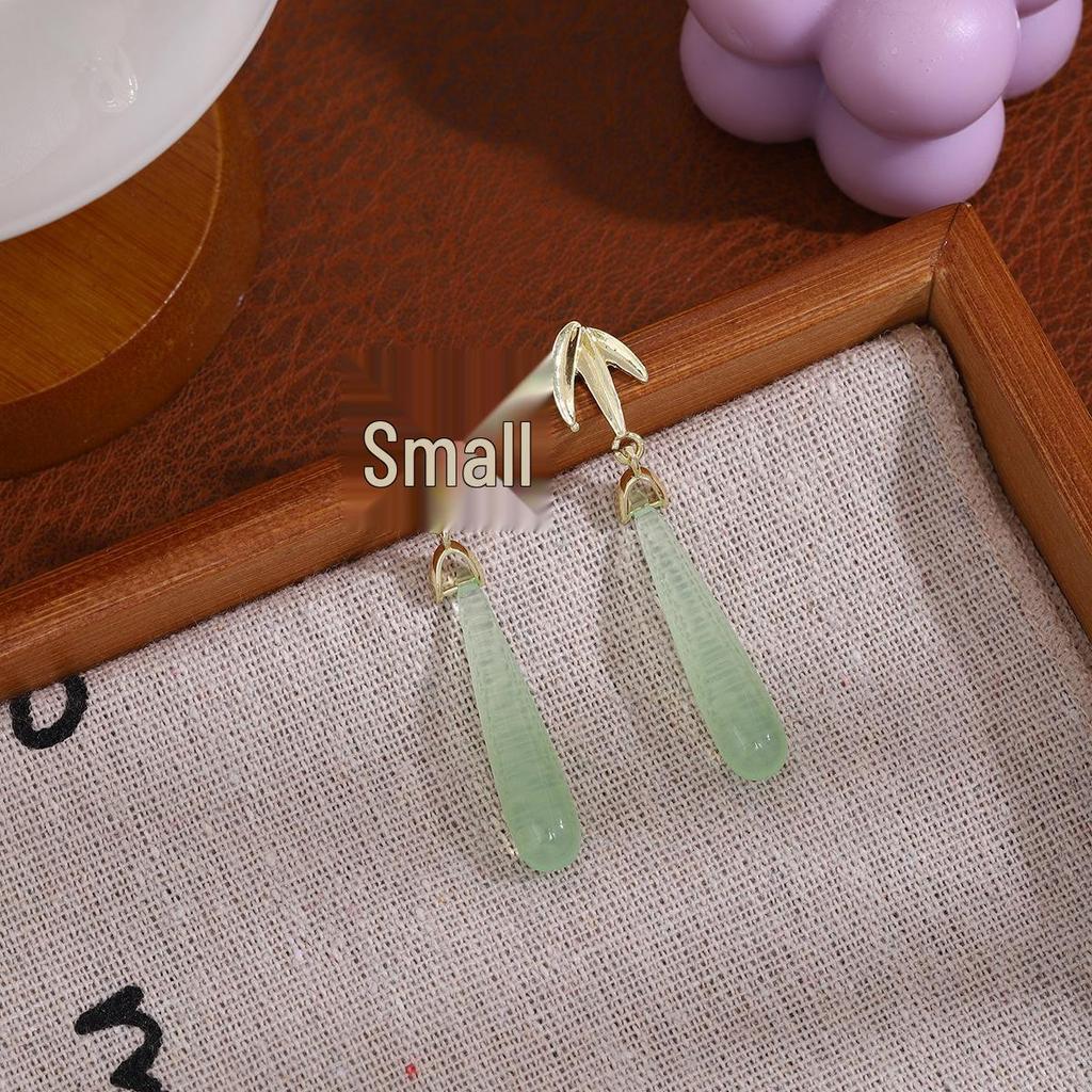 Emerald Teardrop Tassel Silver Needle Earrings - Retro Green, High-End, Simple, Long Design