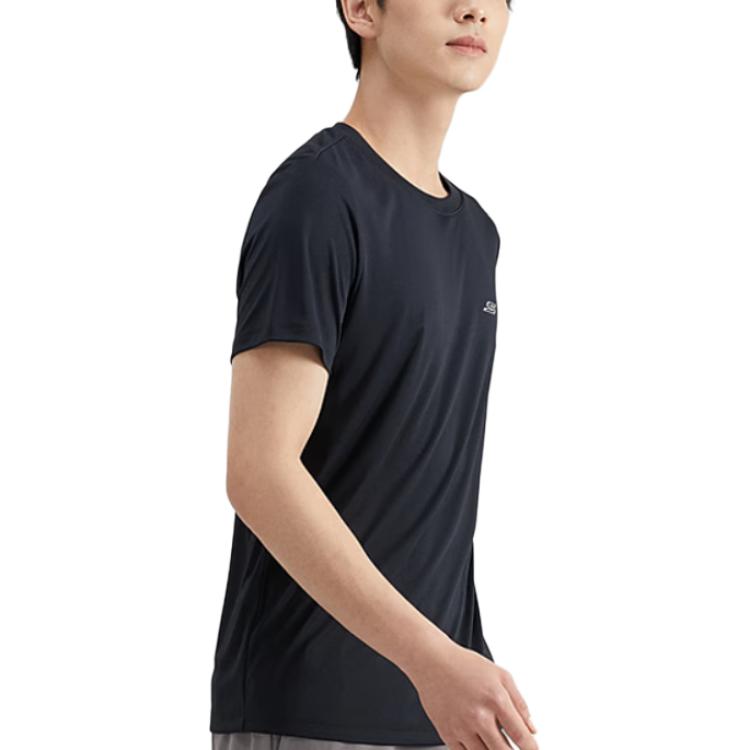 Skechers Solid Color Round Neck Pullover Quick-Dry Short Sleeve T-Shirt Men Tops Carbon-Black P223M104-0018