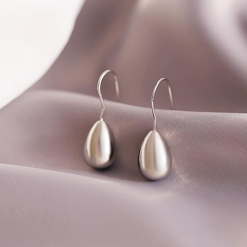 European and American Simple Water Drop Metal Dangle Earrings 2026 Korean Fashion Jewelry For Women's Girl Temperament Earrings