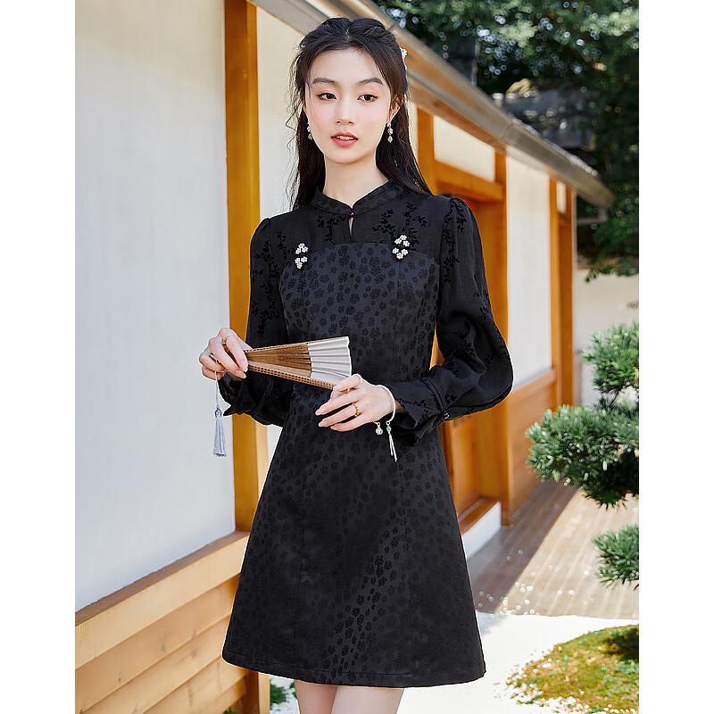 

Elegant A-line Short Dress M