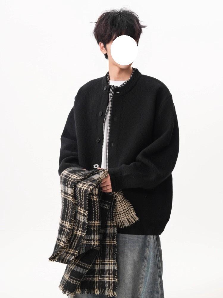 Men's Retro Patchwork Knit Cardigan - Autumn/Winter Trendy Loose Fit, Casual Button-Up Two-Piece Sweater.
