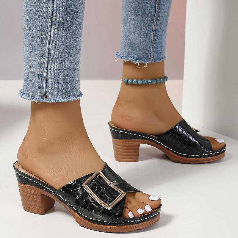 Fashion Summer  Women Fashion Chunky Platform Slippers Slip-on  Plus Size Women Slides Retro Casual Women Slippers