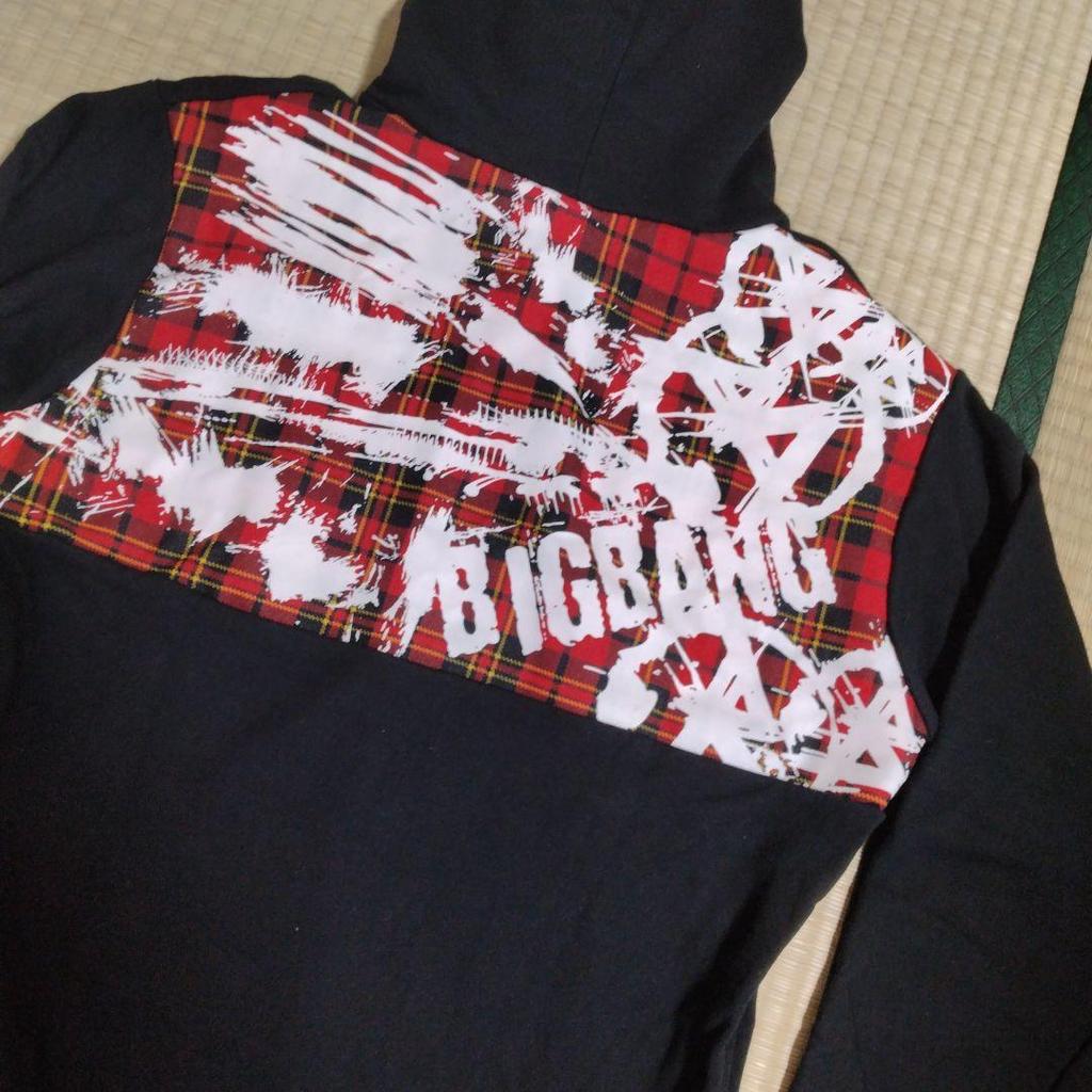 [GEBRAUCHT] BIGBANG Hoodie Schwarz/Rot Kariert