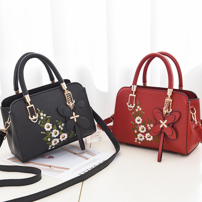 Luxury Floral Embroidery Shopper Tote Bag for Women Large Capacity Designer Shoulder Crossbody Bag Ladies Fashion Handbag