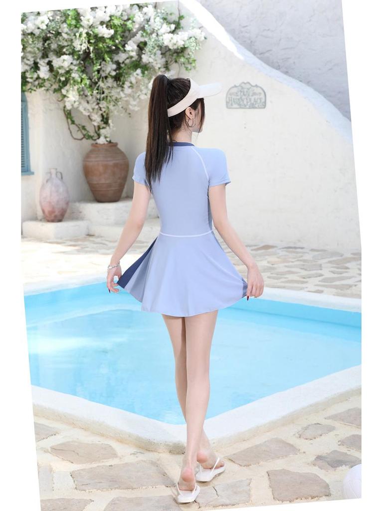 Costume da bagno a due pezzi con gonna, manica corta, cerniera e spacco, stile coreano, per donna, 2026
